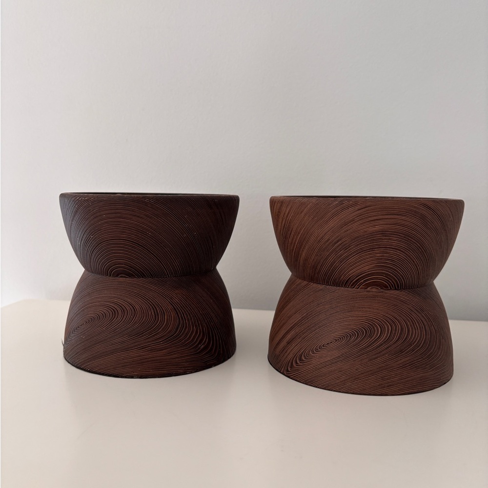 Candle Holders/Pedestal Woodgrain Set of 2